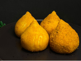 Coxinha de Carne Seca - Pré-frita 1,45 Kg