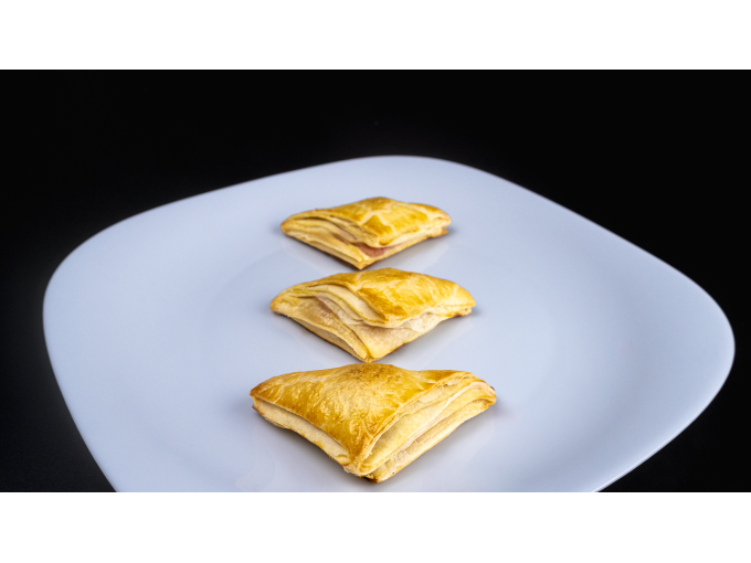 Mini Folhado de Apresuntado e Queijo 1,0 Kg